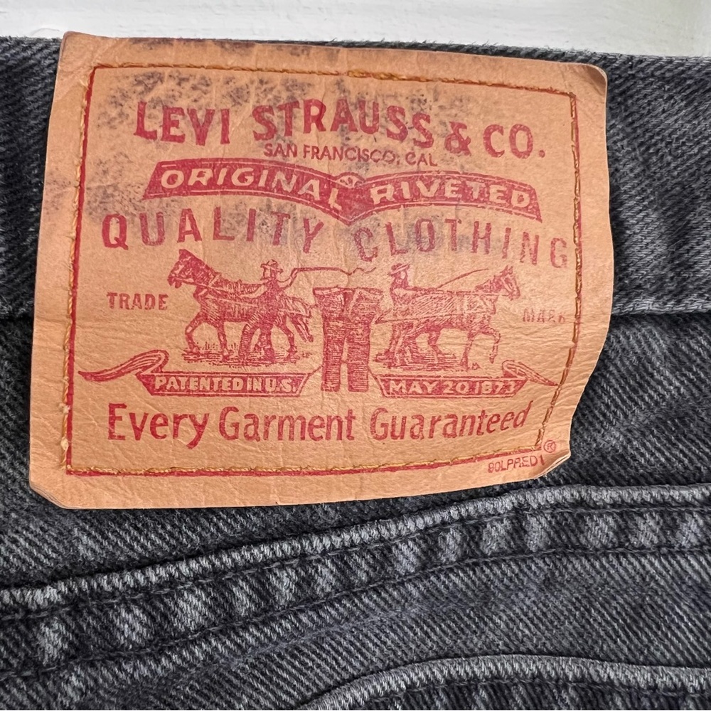 Levi's Black Straight-Leg Jeans - Picture 2 of 11